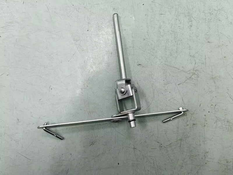 Universal joint and steering linkage shafts for Model U Size 4 (Age 4-8)